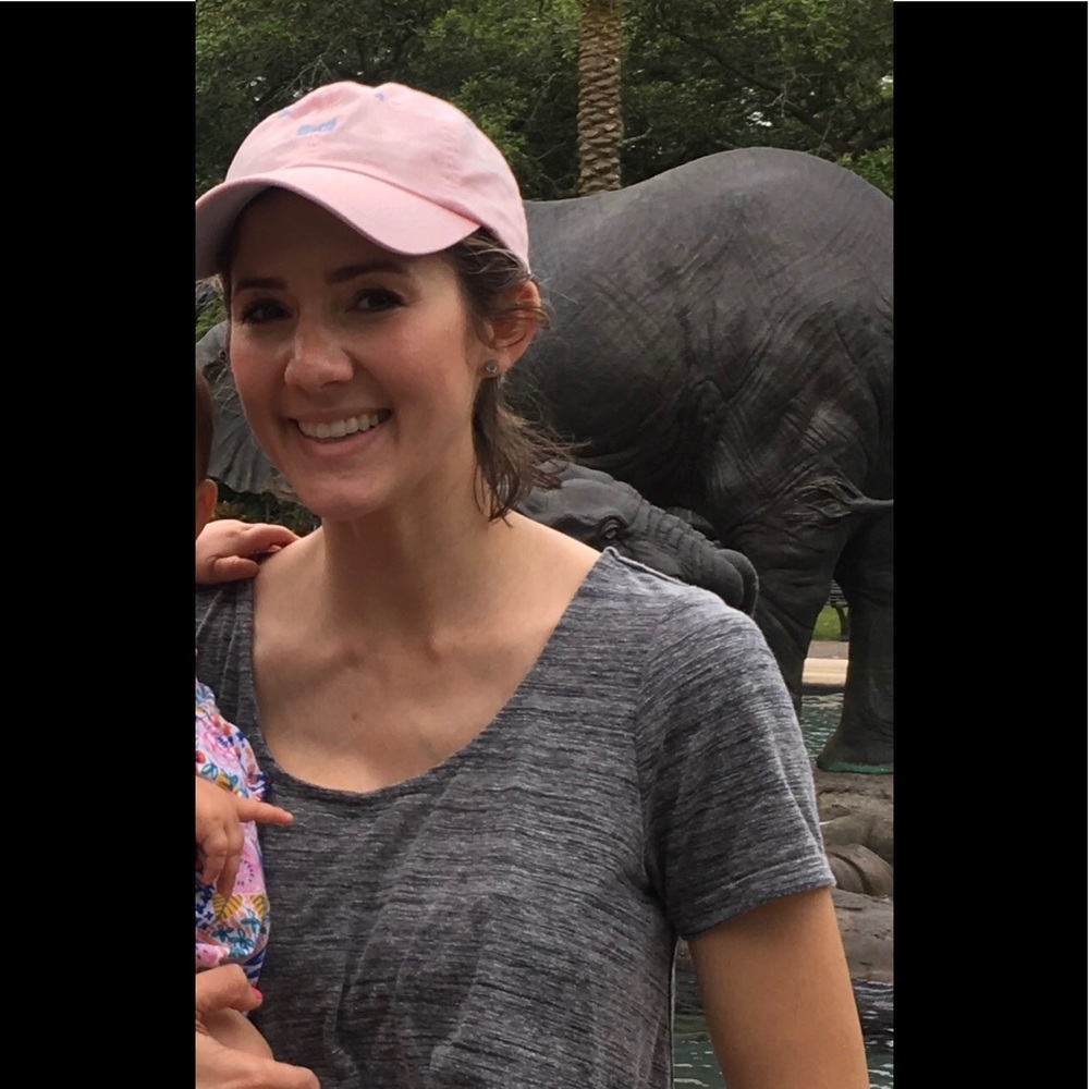 Meet your Posher, Laura